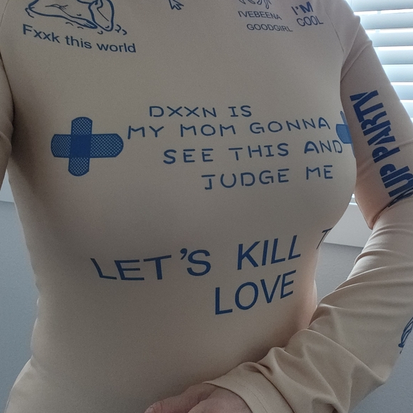 Graphic Long Sleeve Bodysuit - Beige and Blue - Picture 6 of 6